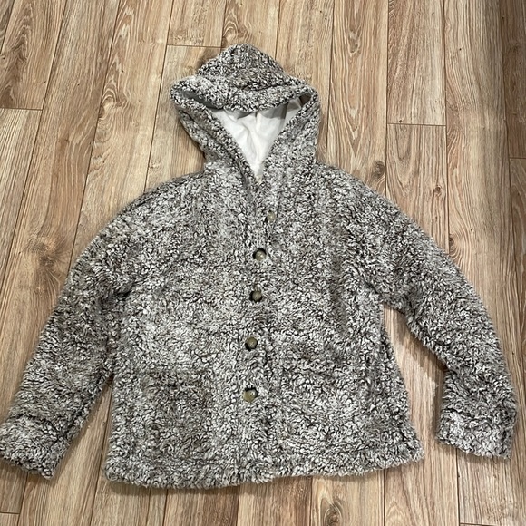 Super soft and fluffy sweater - Picture 1 of 6